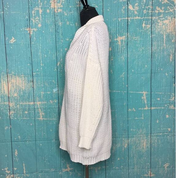 Hidden Alley off white v neck oversize sweater size small - Picture 6 of 6